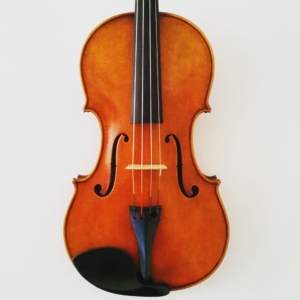 - German Gold JP viola Otto mounted by Durrschmidt bow Guivier
